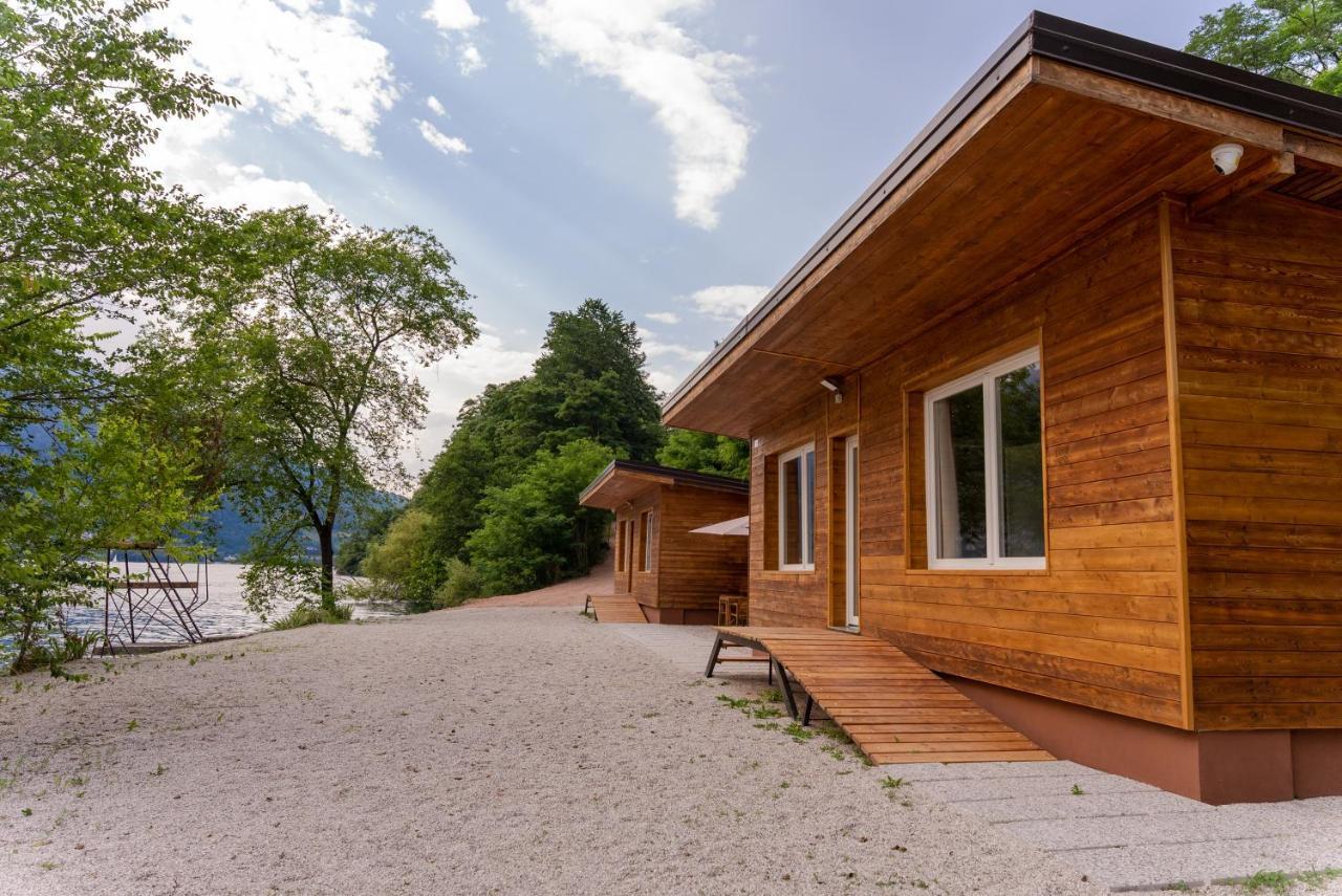 Chalet Alessandrini - Private Lakeside Beach Tenna Exterior photo